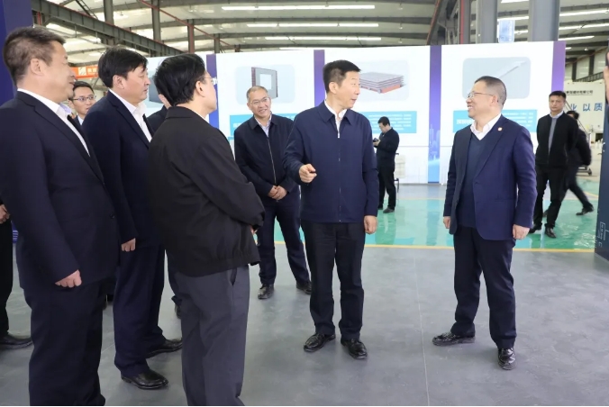 陜西省委常委、延安市委...
